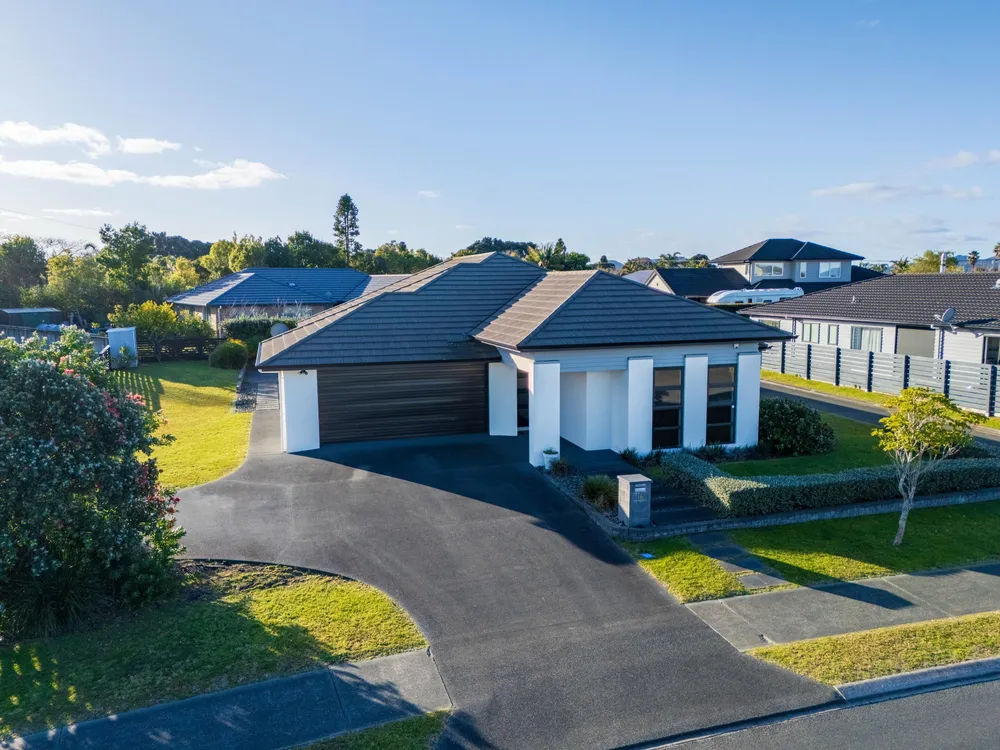 Photos of 16 Stace Hopper Drive