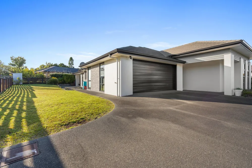 Photos of 16 Stace Hopper Drive