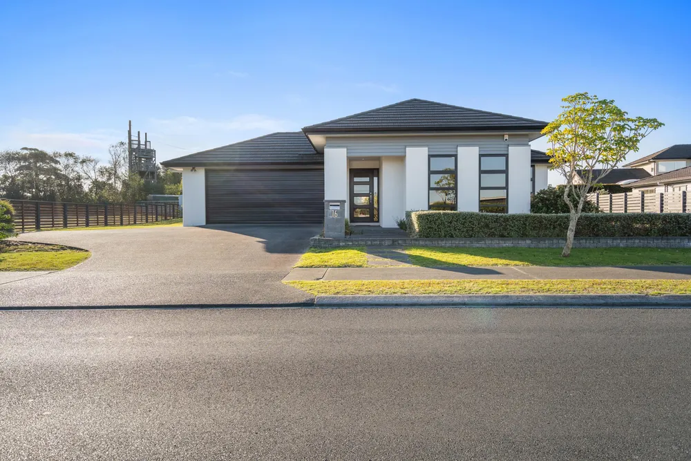 Photos of 16 Stace Hopper Drive