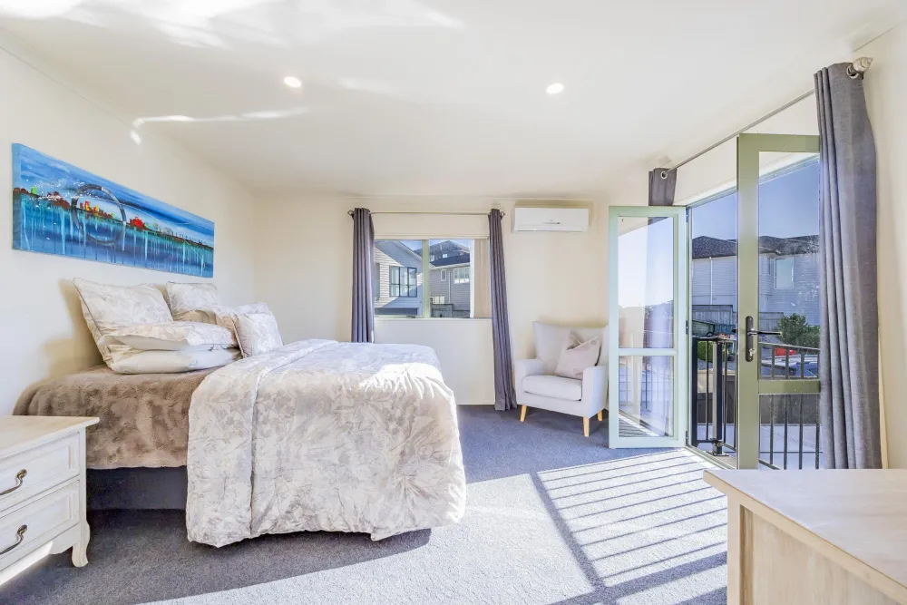 Photos of 10 Clea View