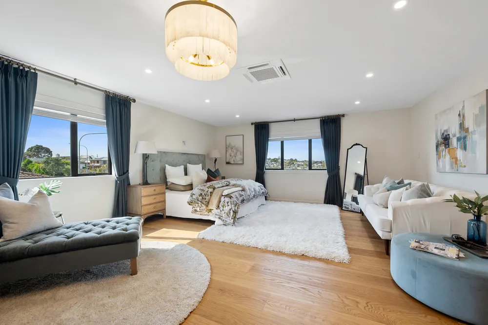 Photos of 33 Ballymore Drive