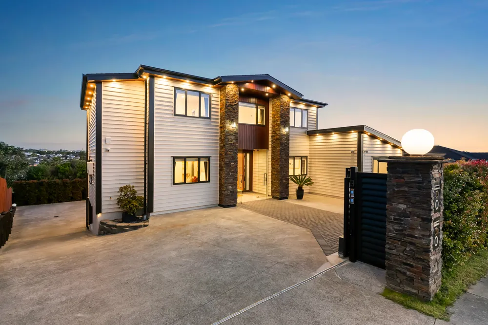 Photos of 33 Ballymore Drive