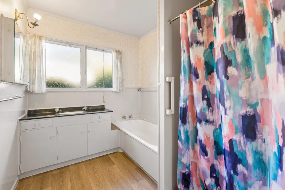 Photos of 70 Evelyn Road