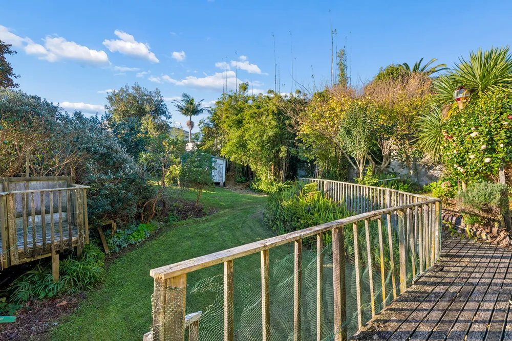 Photos of 70 Evelyn Road