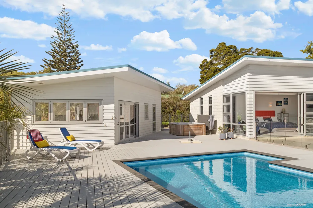 Photos of 168 Logan Road