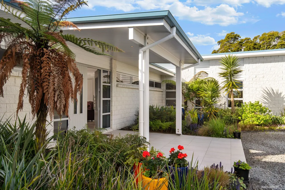 Photos of 168 Logan Road