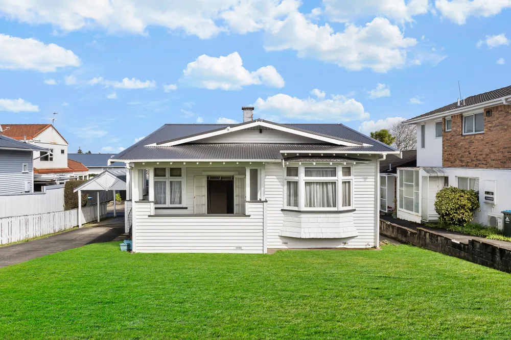 Photos of 24 Woodward Road