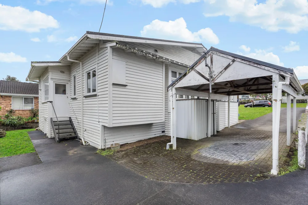 Photos of 24 Woodward Road