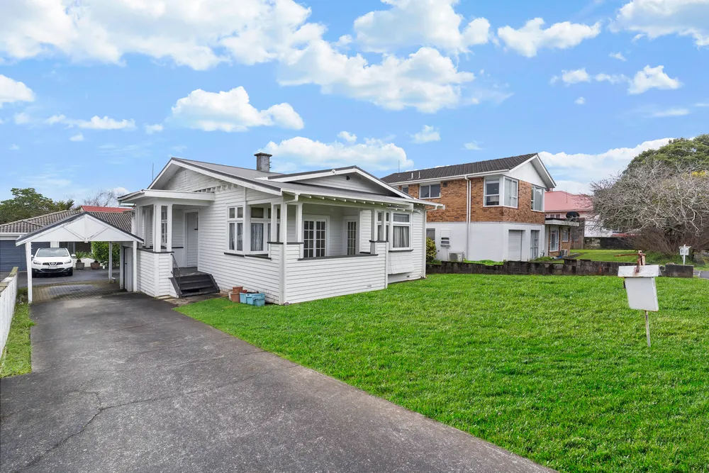 Photos of 24 Woodward Road
