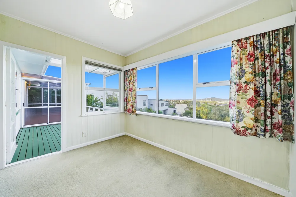 Photos of 257 Glenfield Road