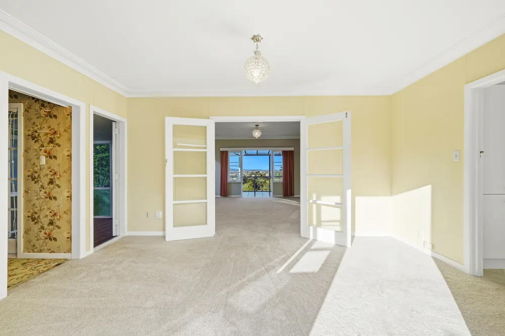Photos of 257 Glenfield Road