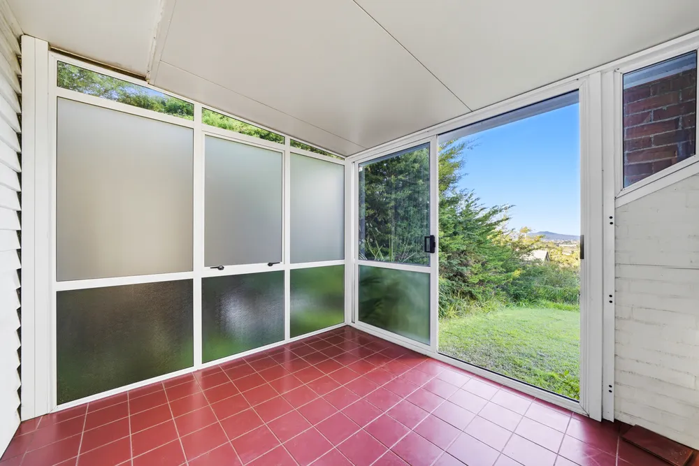Photos of 257 Glenfield Road