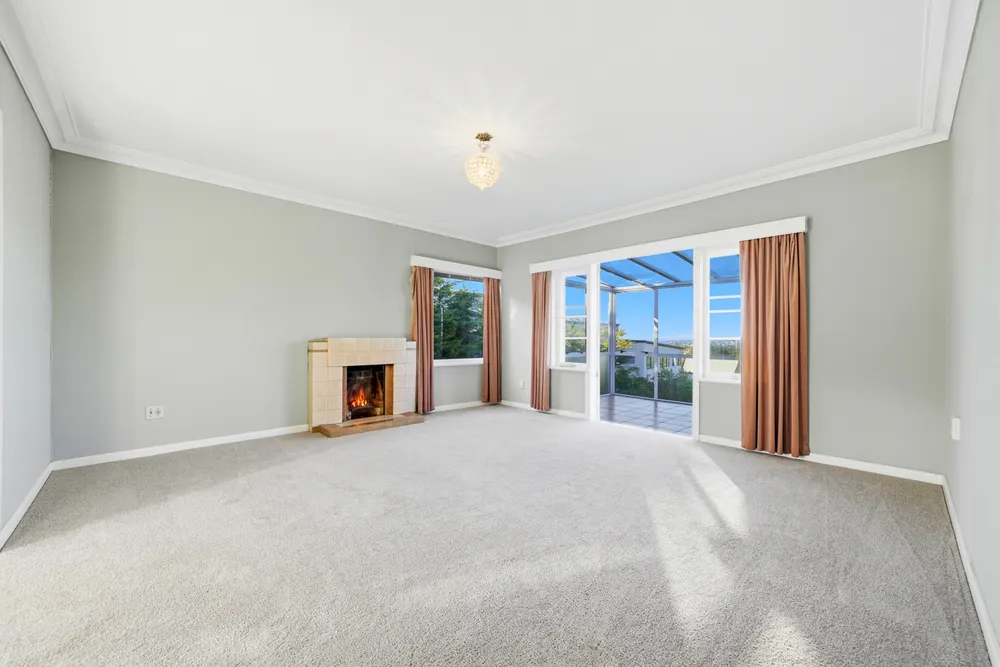 Photos of 257 Glenfield Road
