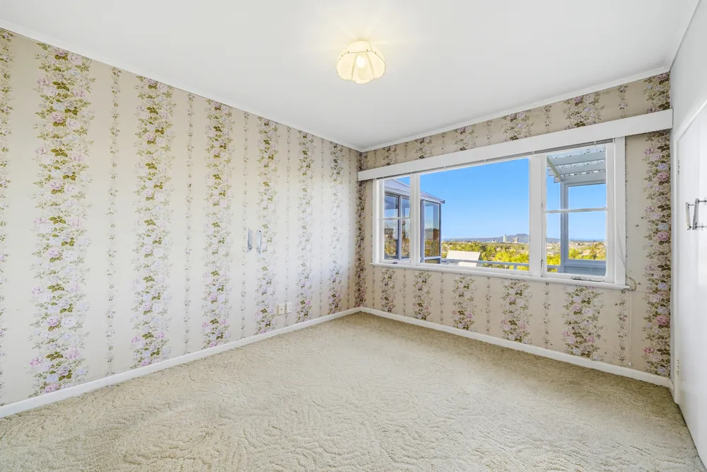 Photos of 257 Glenfield Road