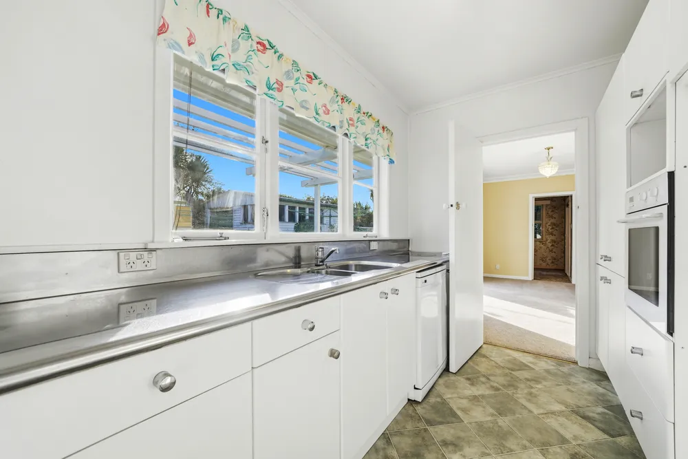 Photos of 257 Glenfield Road