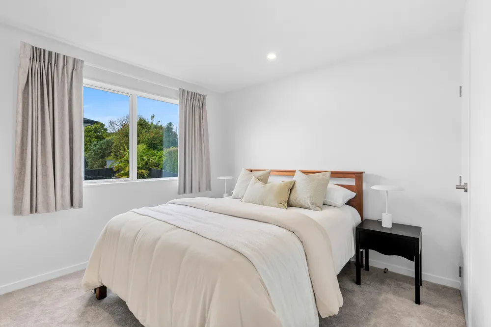 Photos of 31B Weatherly Road