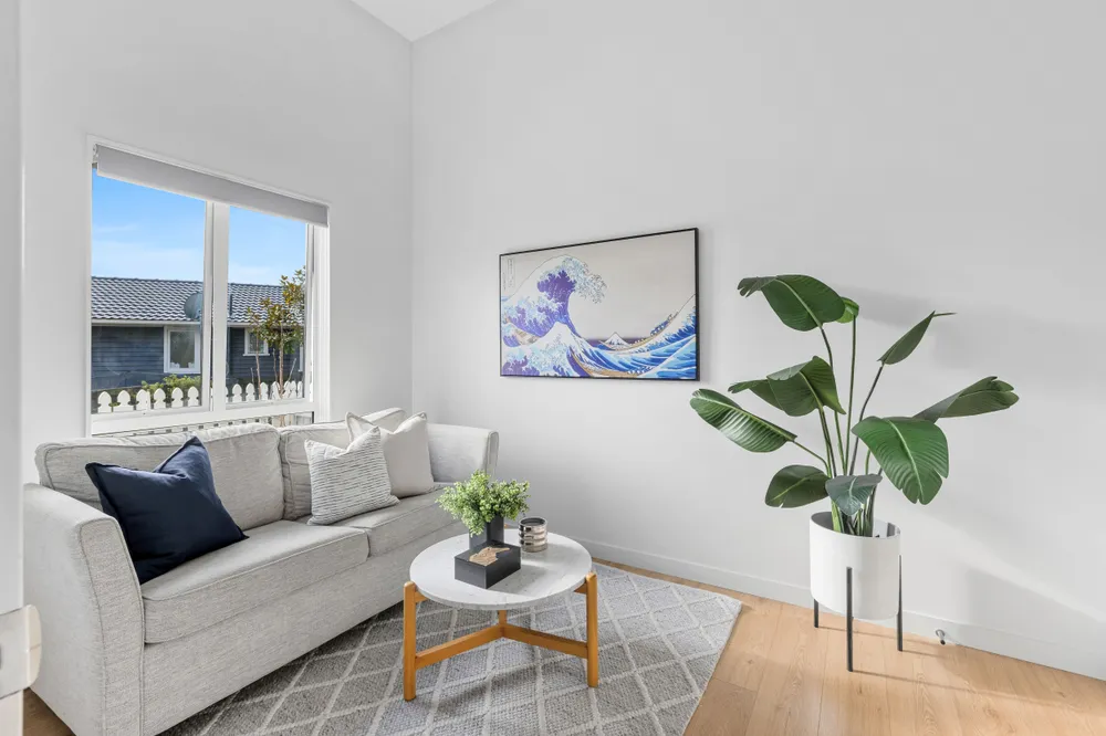Photos of 31B Weatherly Road