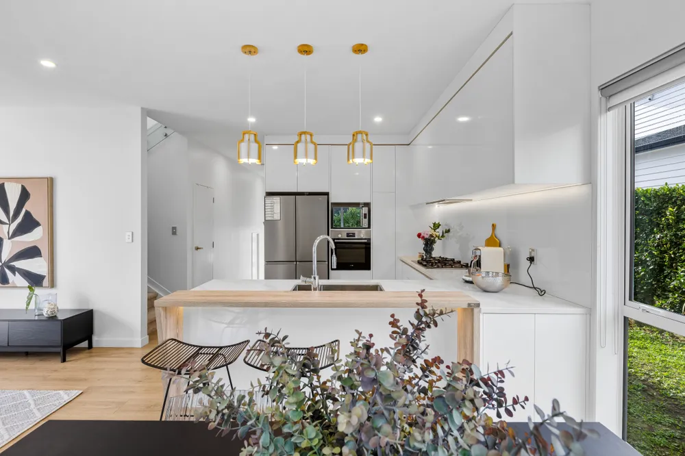 Photos of 31B Weatherly Road