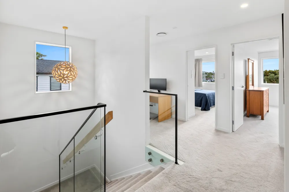 Photos of 31B Weatherly Road