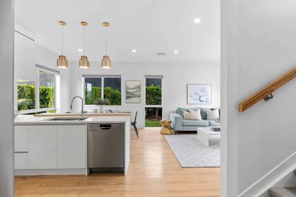 Photos of 31B Weatherly Road