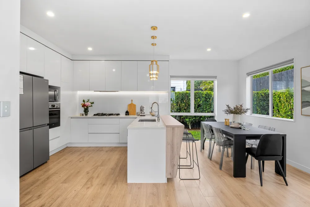 Photos of 31B Weatherly Road
