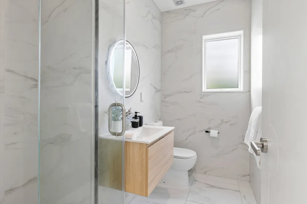 Photos of 31B Weatherly Road