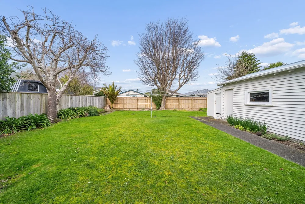 Photos of 22 Puriri Street