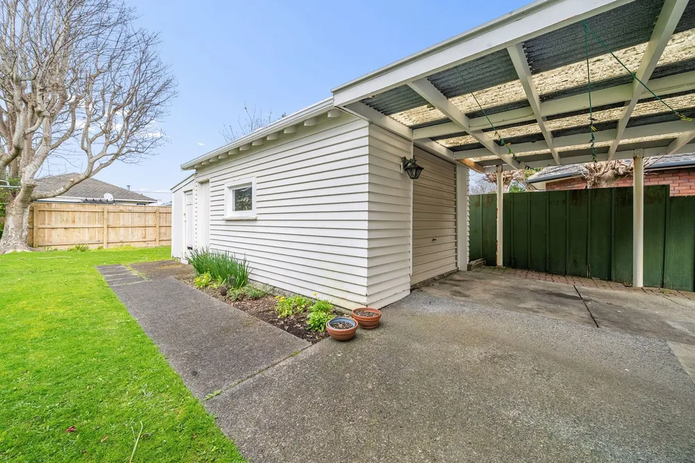 Photos of 22 Puriri Street