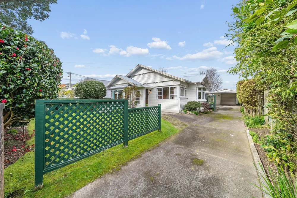 Photos of 22 Puriri Street