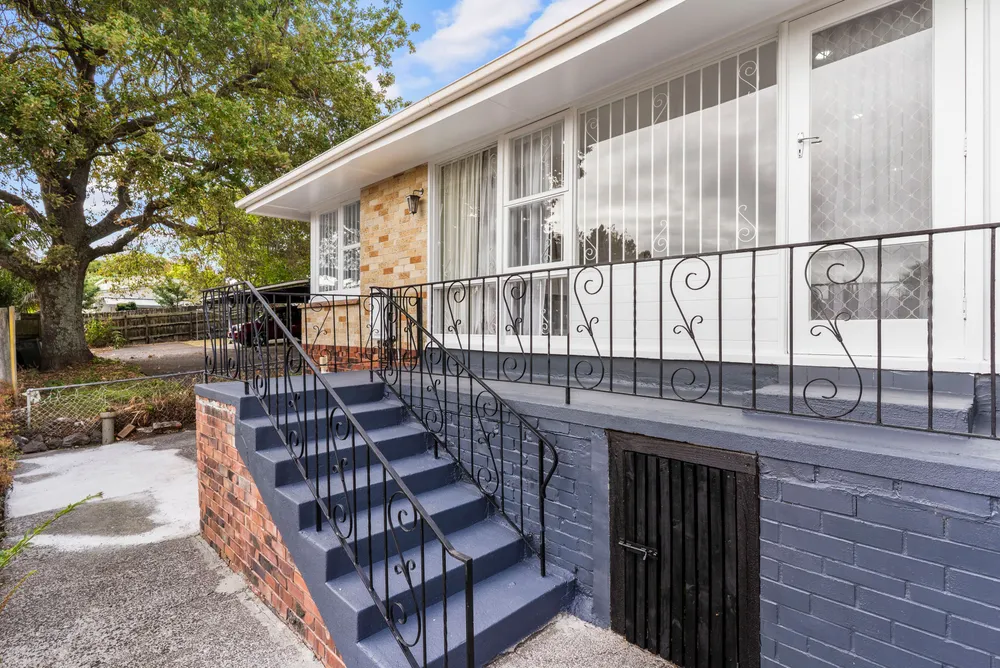 Photos of 1/51 King George Avenue
