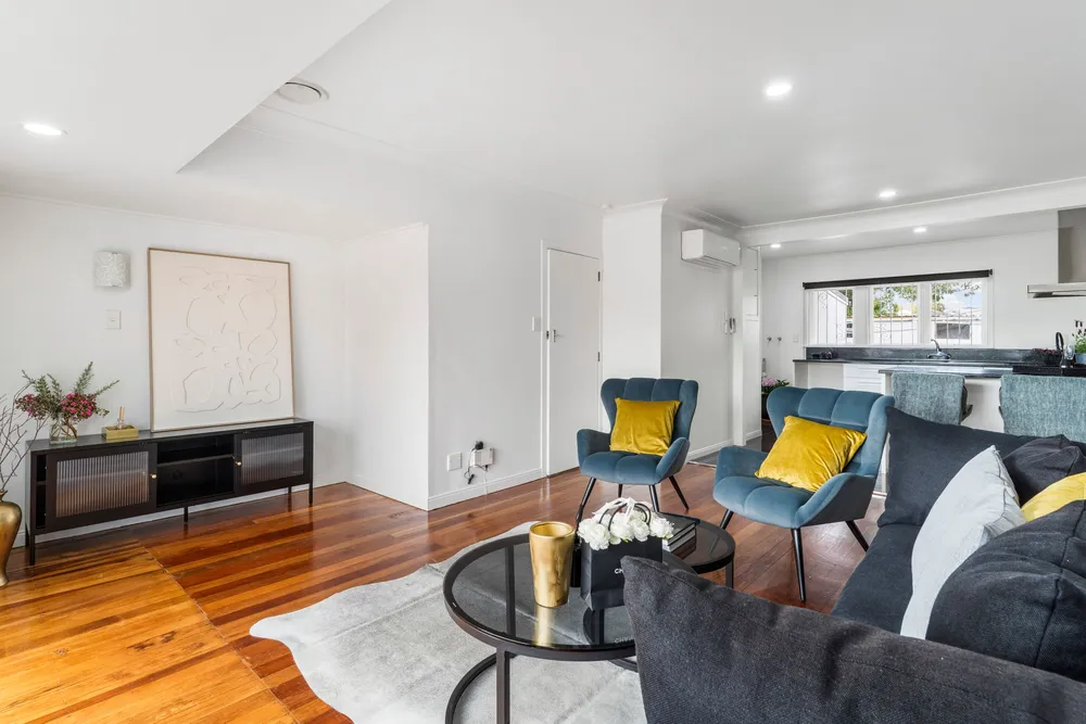 Photos of 1/51 King George Avenue