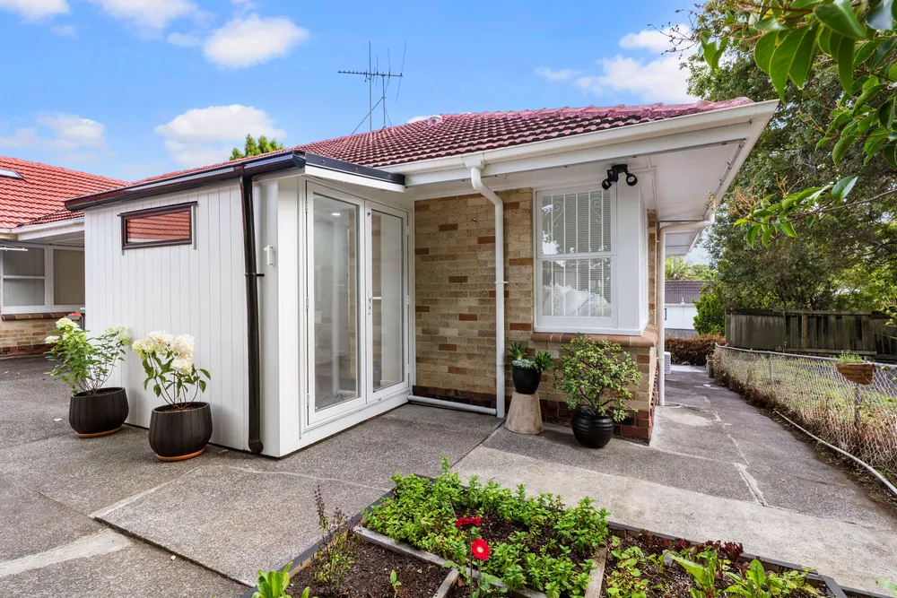 Photos of 1/51 King George Avenue