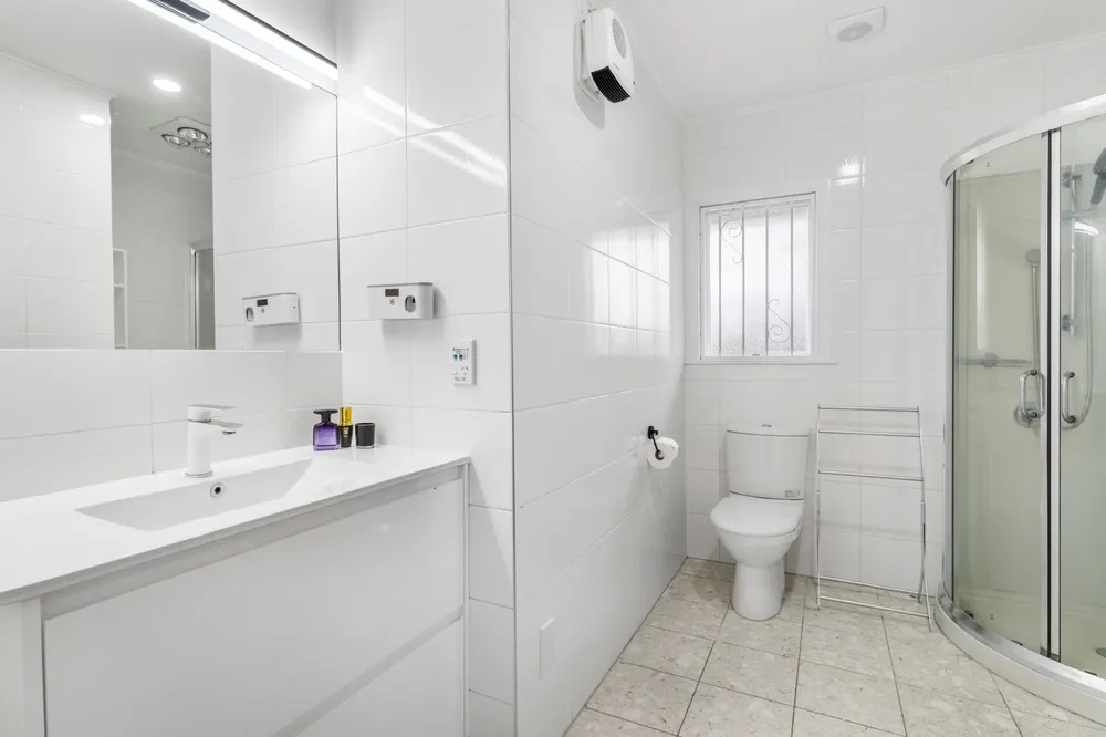 Photos of 1/51 King George Avenue