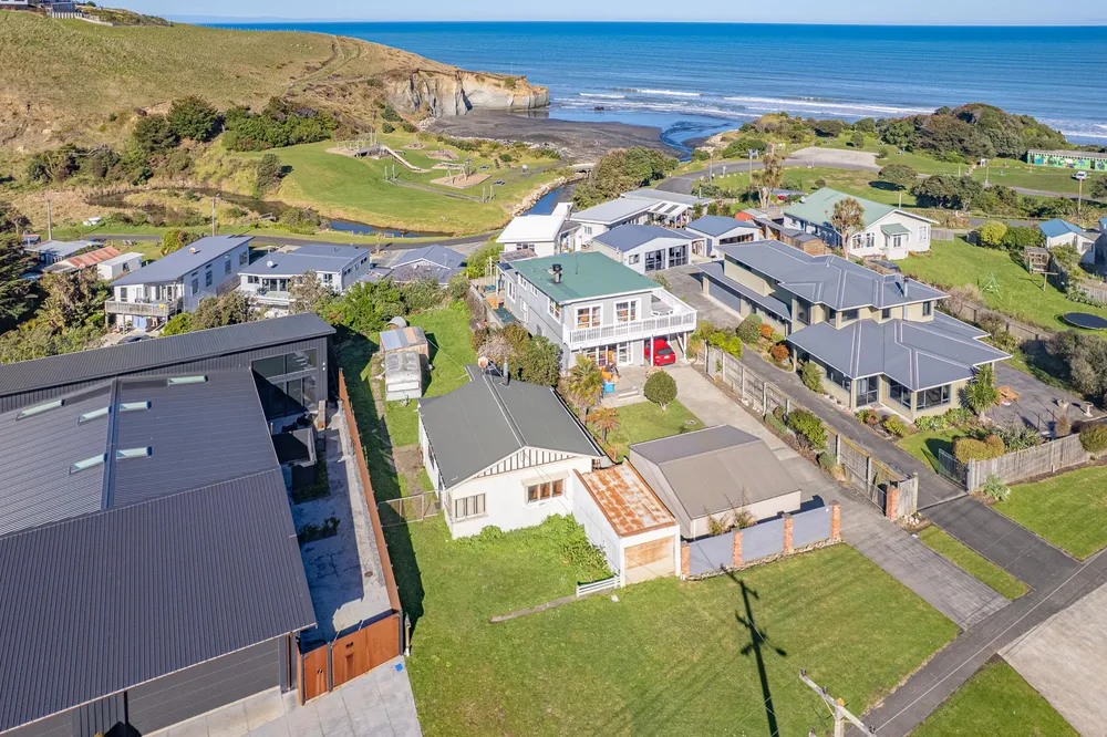Photos of 10 Mowhanau Drive
