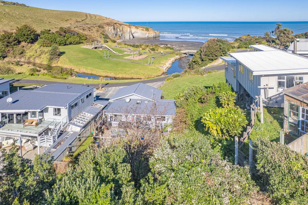 Photos of 10 Mowhanau Drive