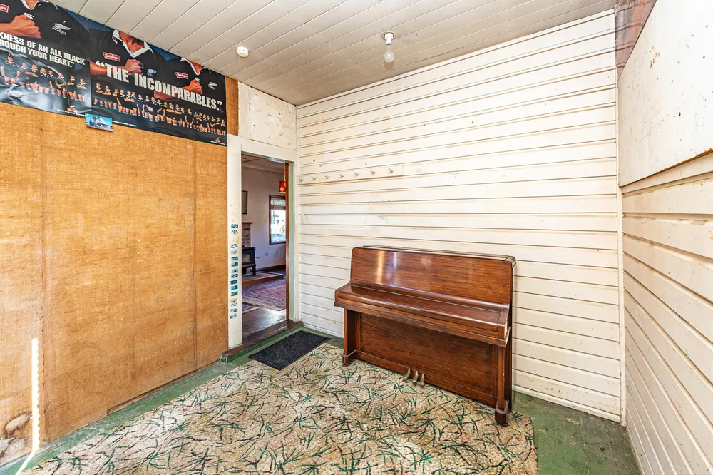 Photos of 10 Mowhanau Drive