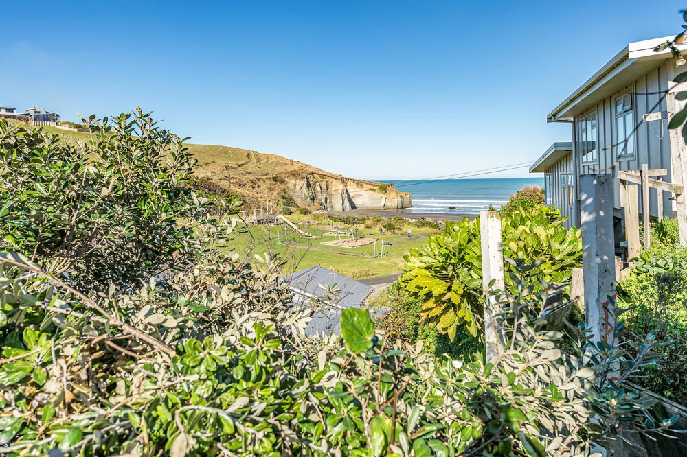 Photos of 10 Mowhanau Drive
