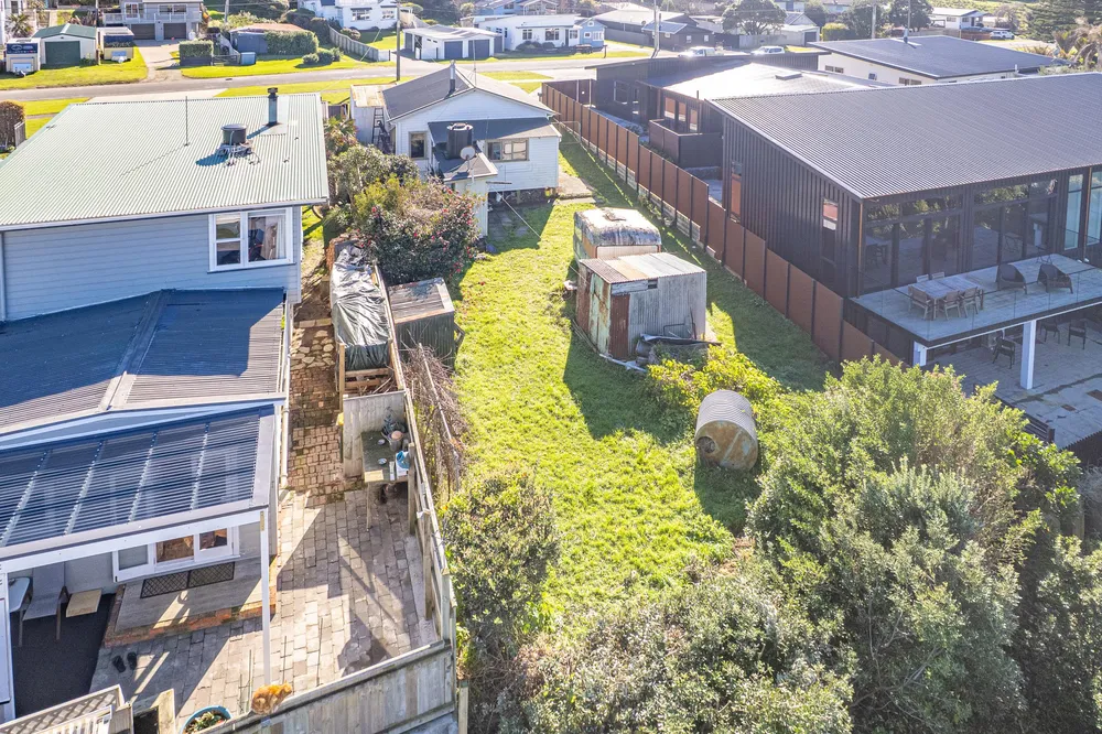 Photos of 10 Mowhanau Drive