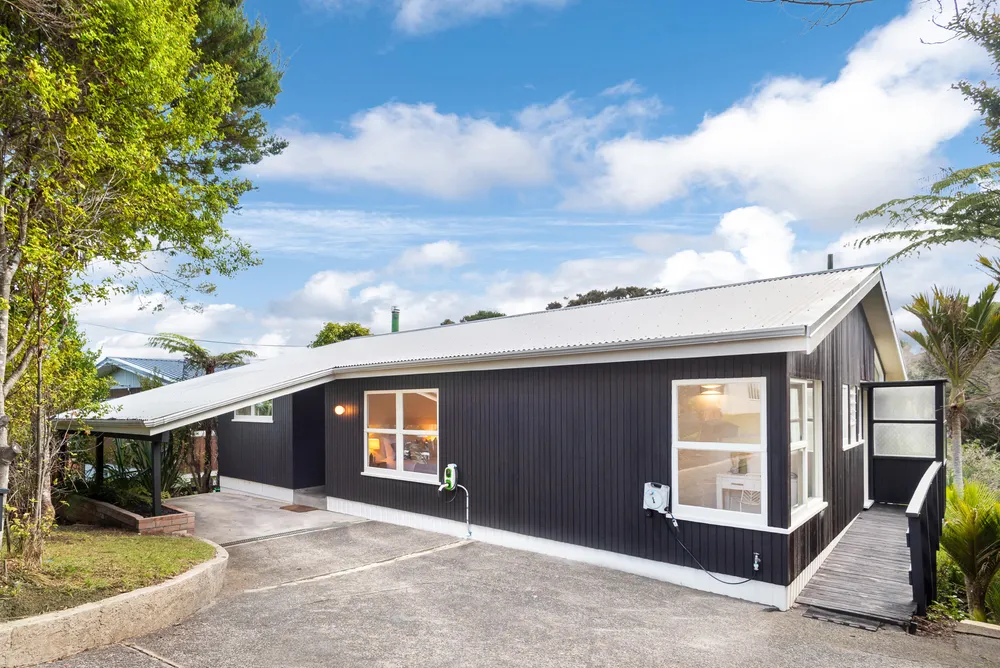 Photos of 15 Kauri Road