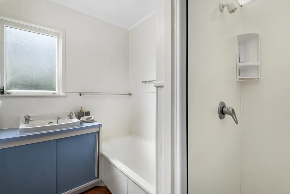 Photos of 15 Kauri Road