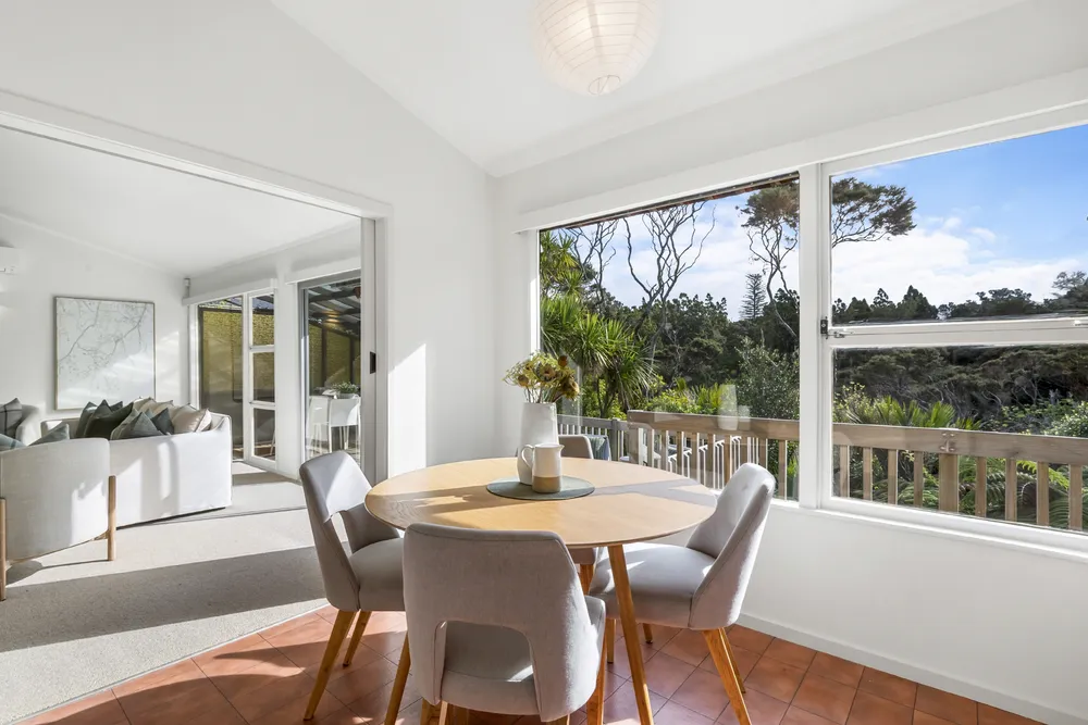 Photos of 15 Kauri Road