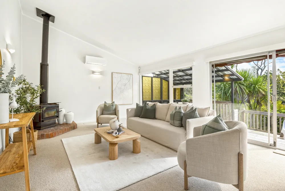 Photos of 15 Kauri Road