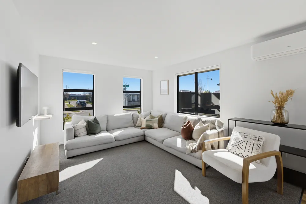 Photos of 10 Helicon Street