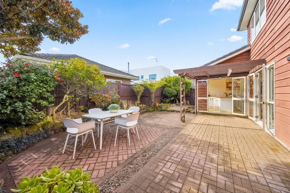 Photos of 8A Derby Downs Place