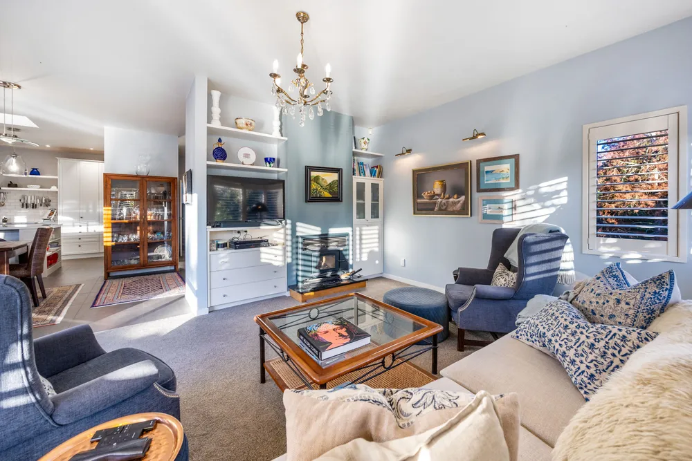 Photos of 33 Chamari Close