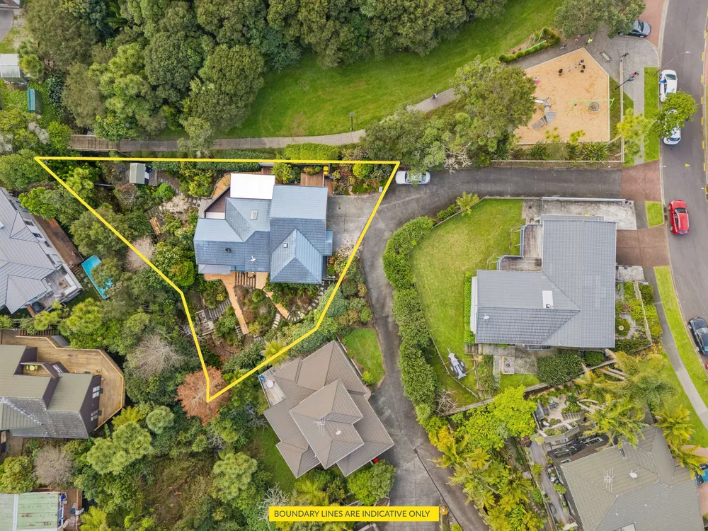 Photos of 33 Chamari Close