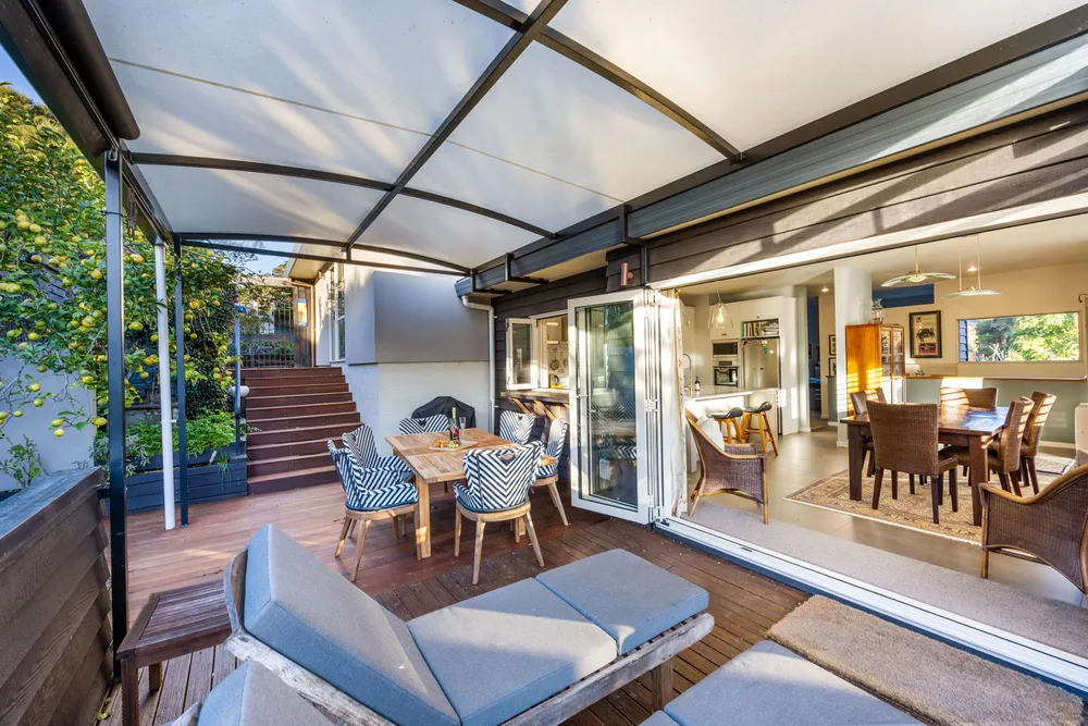 Photos of 33 Chamari Close