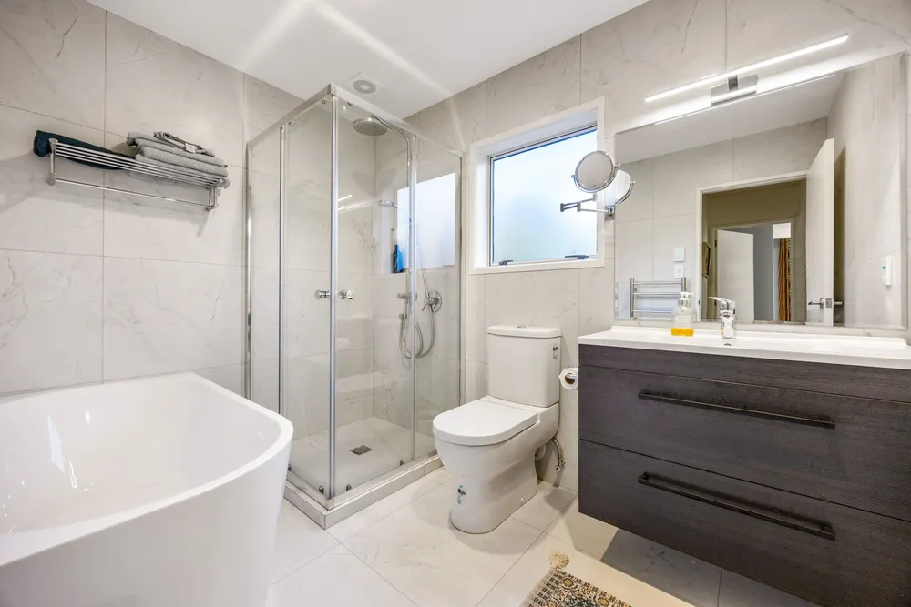 Photos of 33 Chamari Close