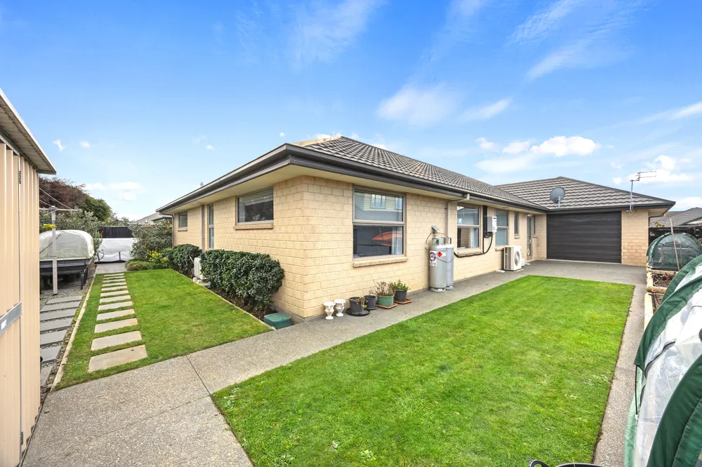 Photos of 99 Bibiana Street