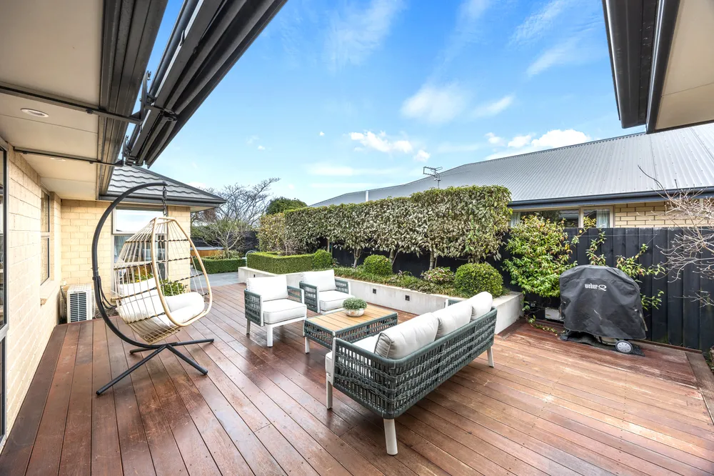 Photos of 99 Bibiana Street